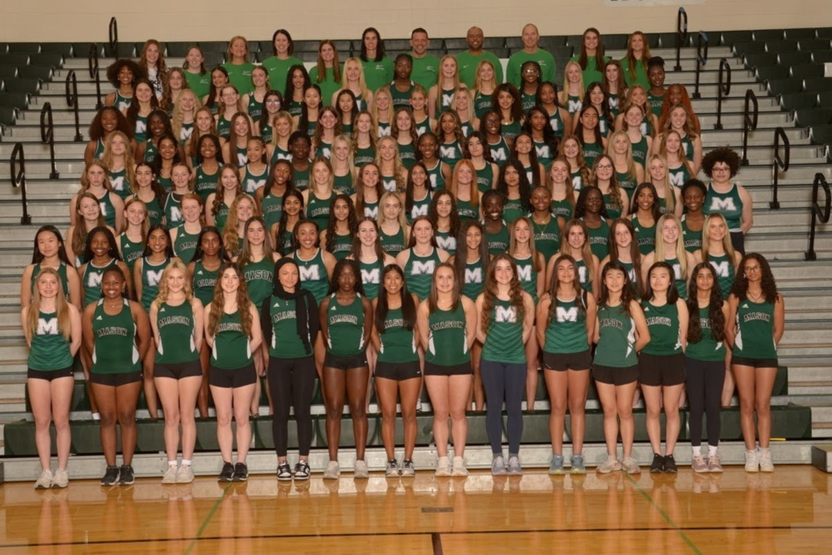 El Caporal proudly congratulates the Mason Comets Varsity Girls Track & Field Team on being named this week’s Team of the Week!